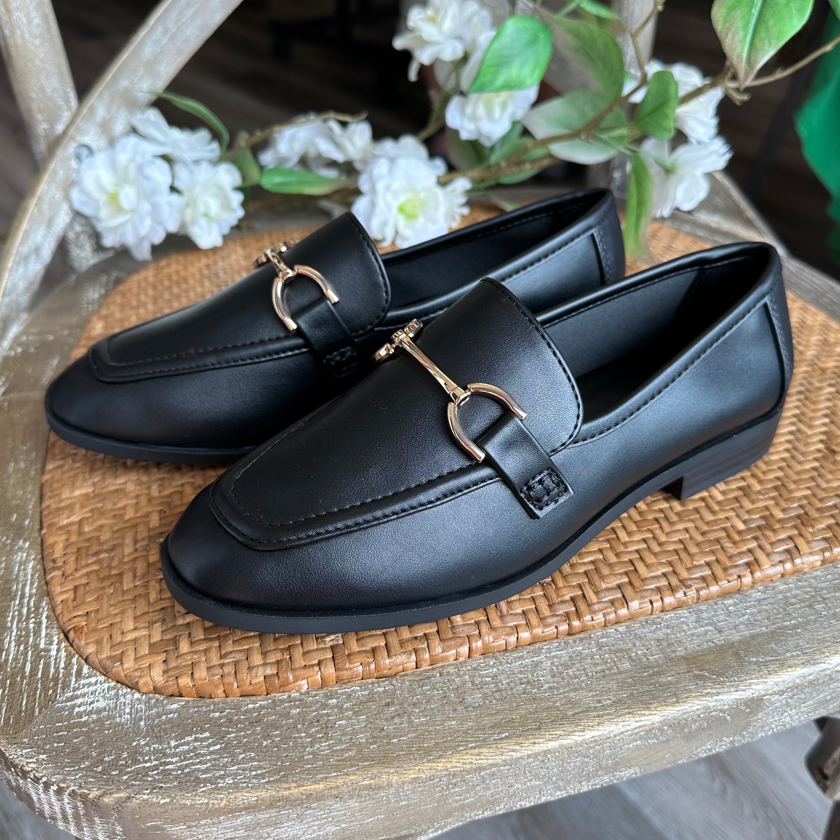 SODA Guitar Gold Buckle Loafer 5.5 / Black SODA Guitar Gold Buckle Loafer 5.5 / Black