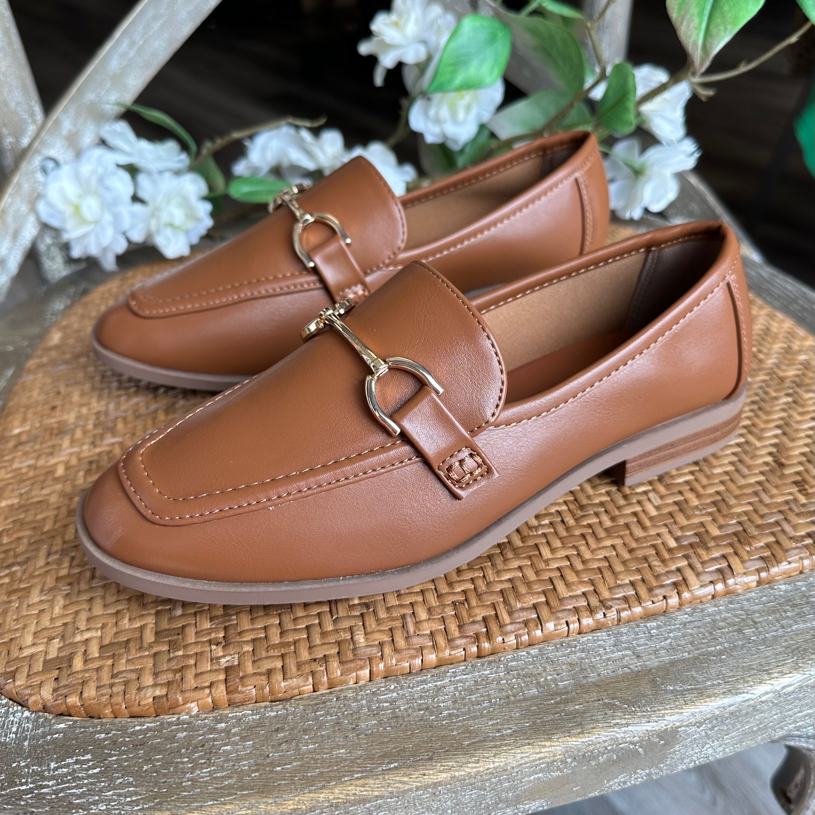 SODA Guitar Gold Buckle Loafer 9 / COGNAC SODA Guitar Gold Buckle Loafer 9 / COGNAC