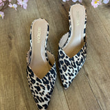 Javana V Cut Kitten Heel
