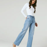 Gwen Wide Leg Jean (7 Diamonds)