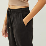 Slightly Cropped Drawstring Pant