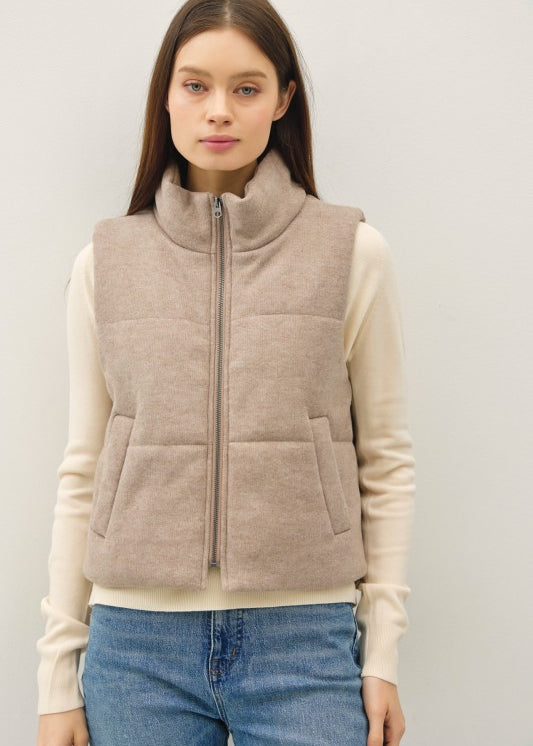 Ribbed & Cropped Puffer Vest