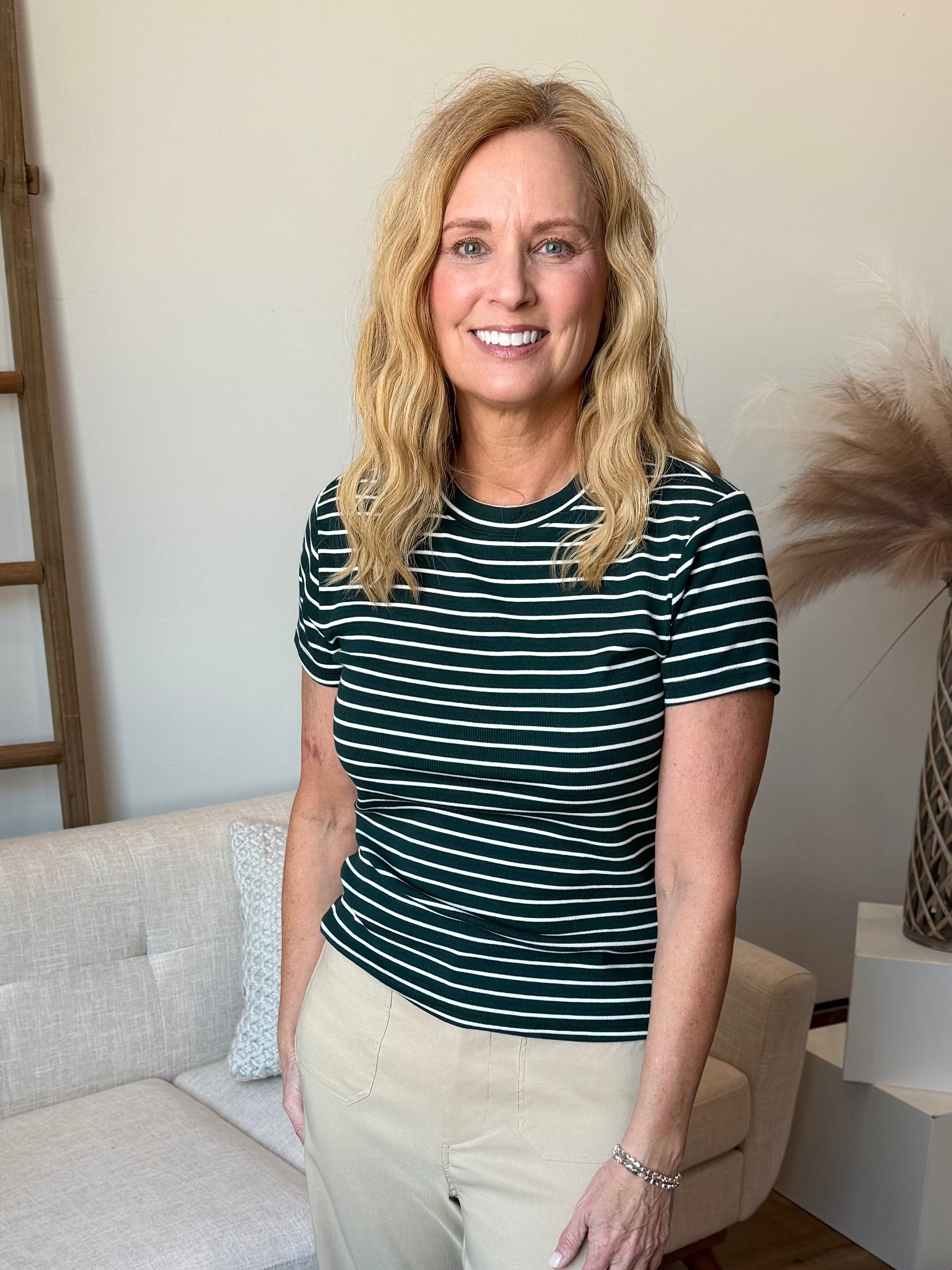 Annie Tee (Thread & Supply)