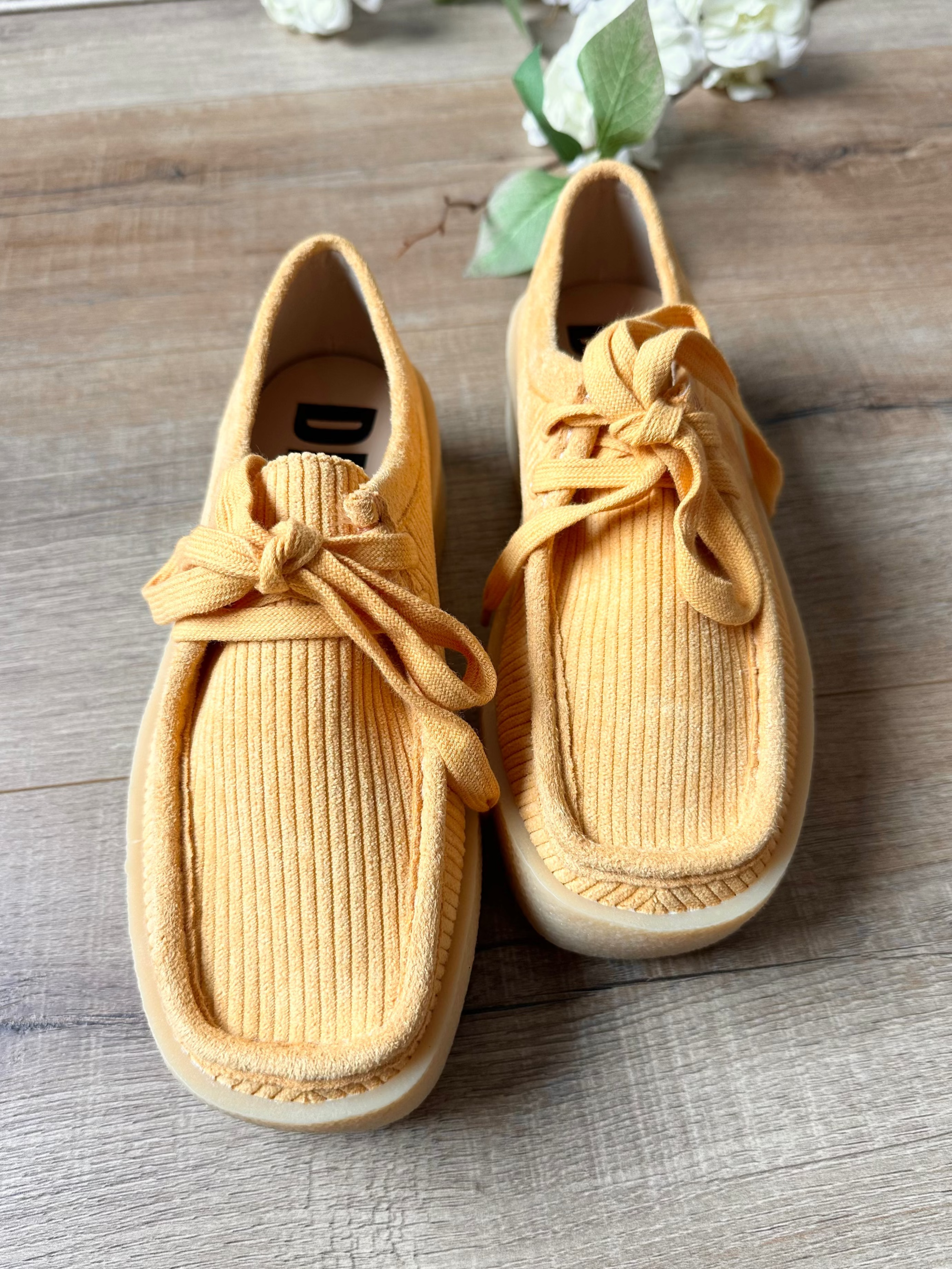 Daytrip Corduroy Sneaker