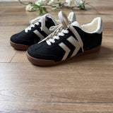 Neevan Lace-Up Sneaker (Yellowbox)