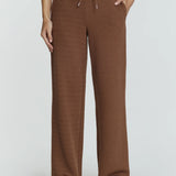 Elevate Straight Leg Pant (7 Diamonds)