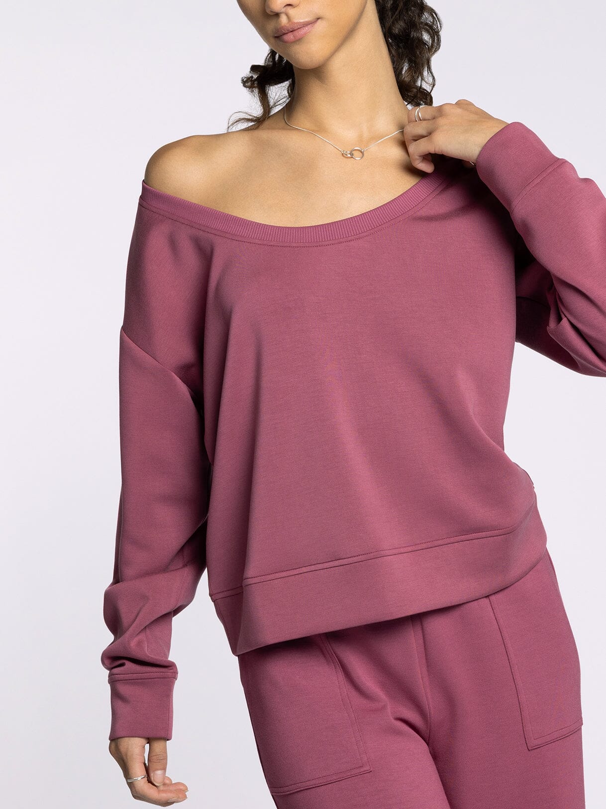 Beryl Top (Thread & Supply)