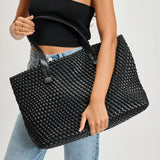 1 Piquant Woven Tote