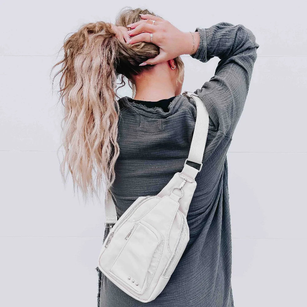 PRETTY SIMPLE Savannah Sling Bag