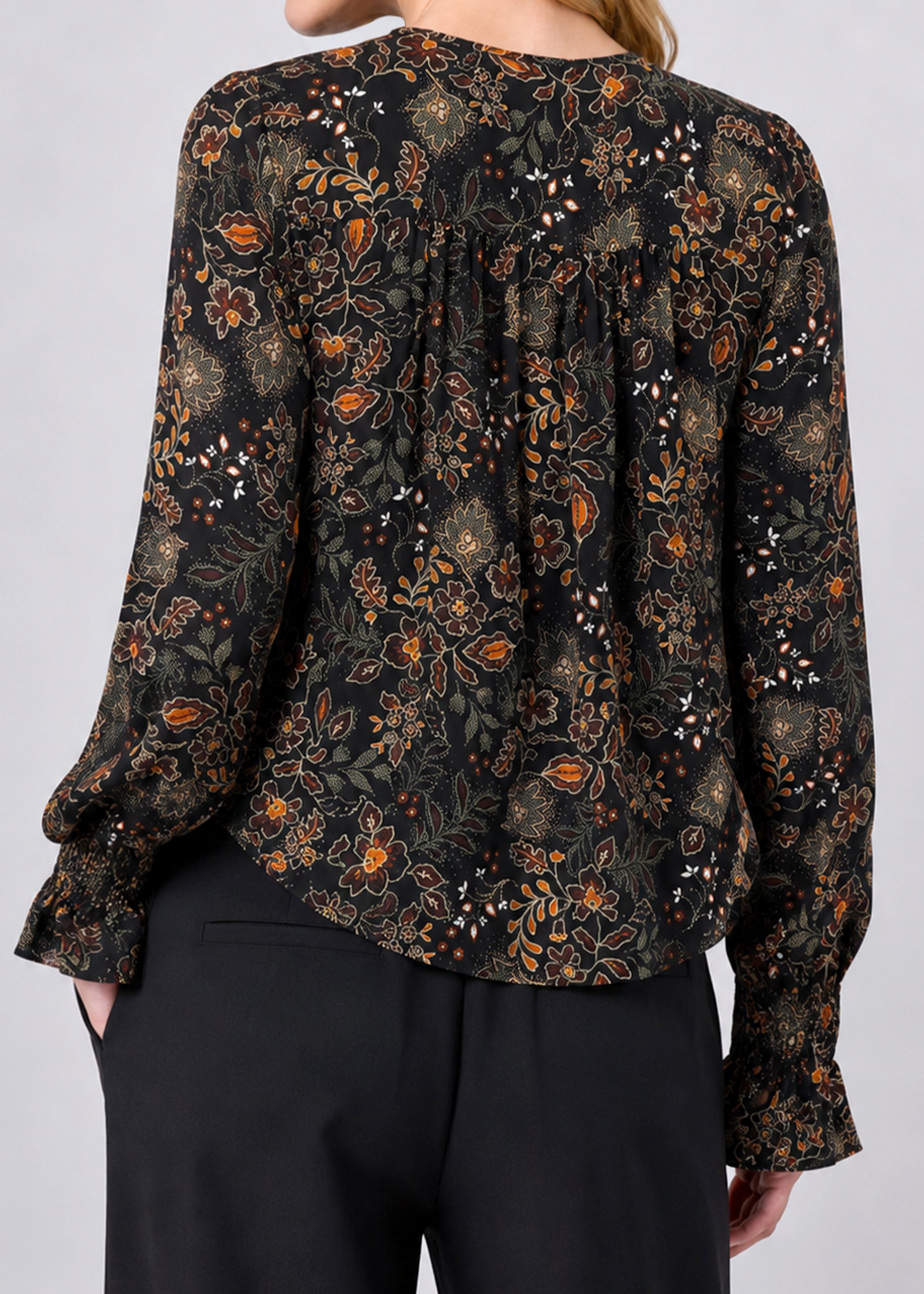 Long Sleeve Woven Blouse w/ Pintuck (Liverpool)