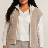 Hooded Boucle Vest (Plus) (Dex)