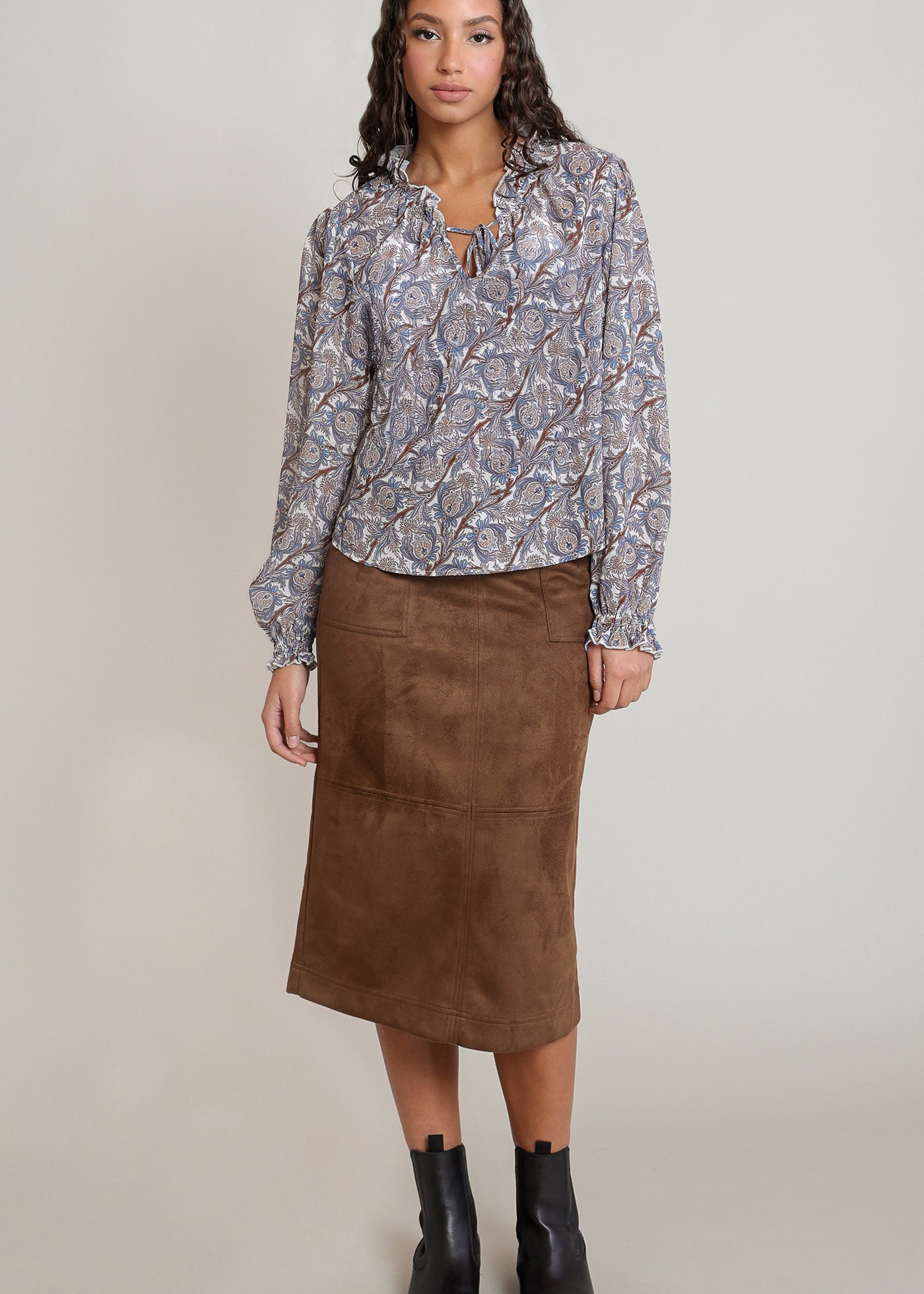 Balloon Sleeved Blouse (Dex)